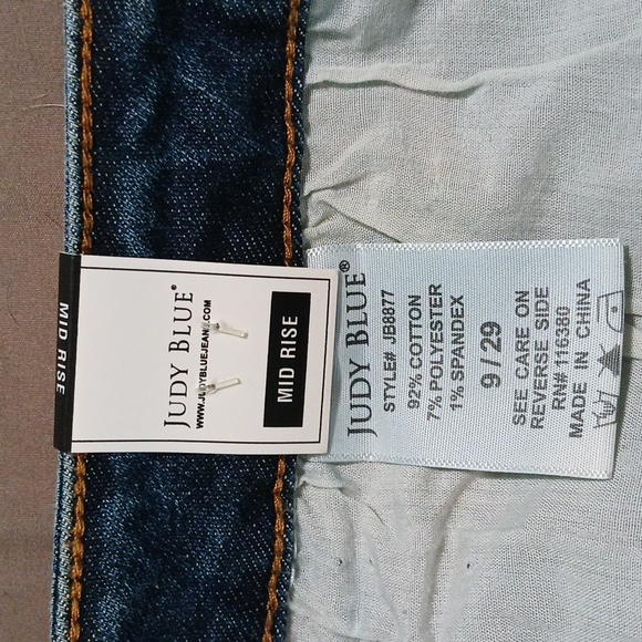 Judy Blue NWT mid rise skinny fit  size 29 - Picture 5 of 9